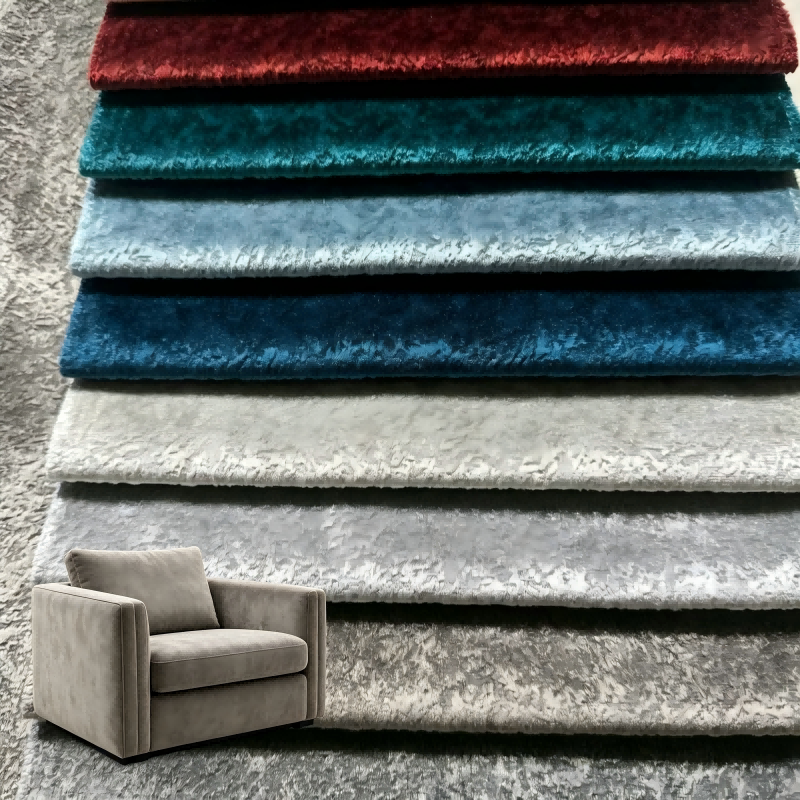 तुमचा सोफा स्पॉटलाइट शायनिंग वेल्वेट फॅब्रिकला पात्र आहे